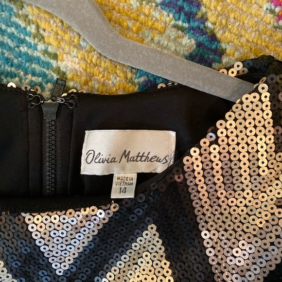 Sequenced dress. Size 14. - Picture 4 of 7